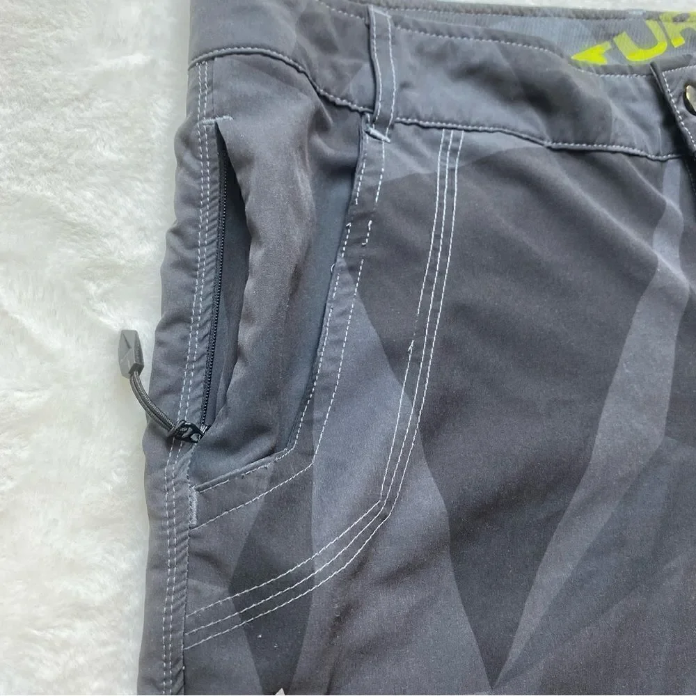 Altura Gray Tone Geo Design Shorts Size Medium